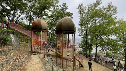 【公園】枚岡公園　森のおもちゃ箱まで2718ｍ