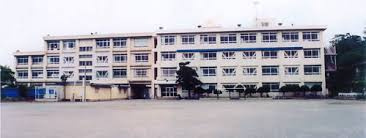 【小学校】藤沢市立片瀬小学校まで849ｍ