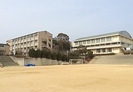 【中学校】西宮市立上ケ原中学校まで1432ｍ