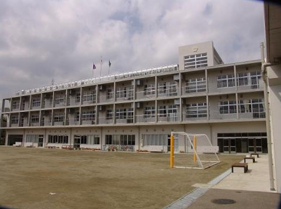 【小学校】足立区立千寿双葉小学校まで183ｍ