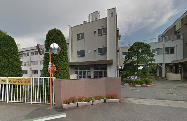【中学校】白岡市立菁莪中学校まで1100ｍ