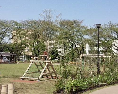 【公園】上用賀三丁目公園まで414ｍ