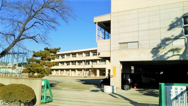 【小学校】高崎市立豊岡小学校まで600ｍ