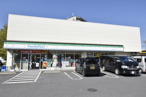 【コンビニエンスストア】ファミリーマート　奥戸七丁目店まで160ｍ