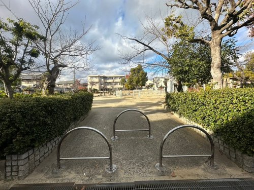 【公園】守部公園まで262ｍ