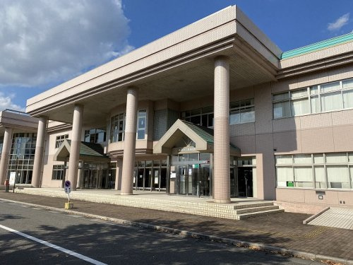 【図書館】東広島市立黒瀬図書館まで701ｍ