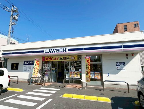 【コンビニエンスストア】ローソン　尾道十四日元町店まで4319ｍ