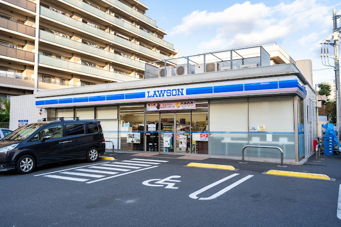 【コンビニエンスストア】ローソン　足立加平二丁目店まで216ｍ