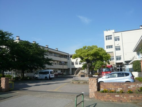 【小学校】越谷市立蒲生南小学校まで1224ｍ
