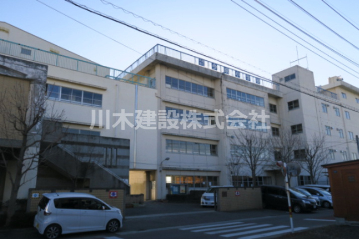 【小学校】今成小学校まで1400ｍ