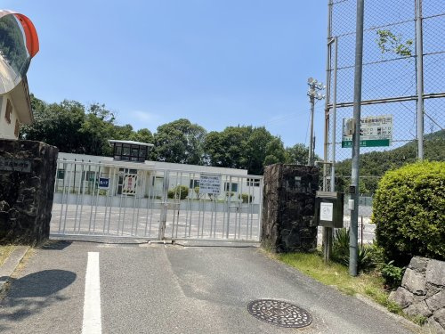 【小学校】広島市立上温品小学校まで579ｍ