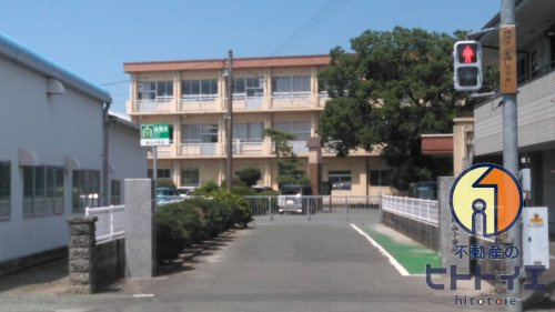 【小学校】八女市立岡山小学校まで1863ｍ