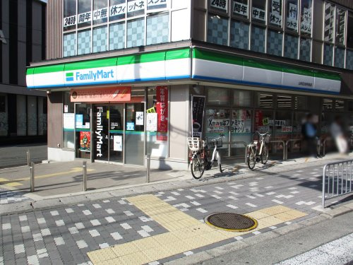【コンビニエンスストア】ファミリーマート　山科区役所前店まで412ｍ