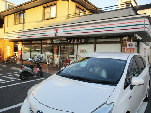 【コンビニエンスストア】セブンイレブン　京都山科椥辻店まで196ｍ