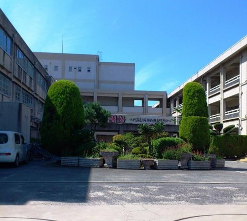 【中学校】吹田市立第五中学校まで889ｍ