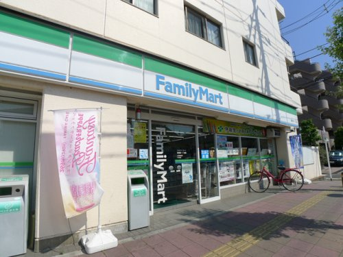 【コンビニエンスストア】ファミリーマート　蕨南町一丁目店まで439ｍ