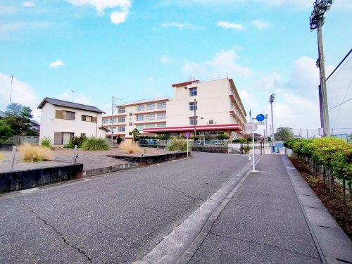 【小学校】静岡市立大里東小学校まで189ｍ