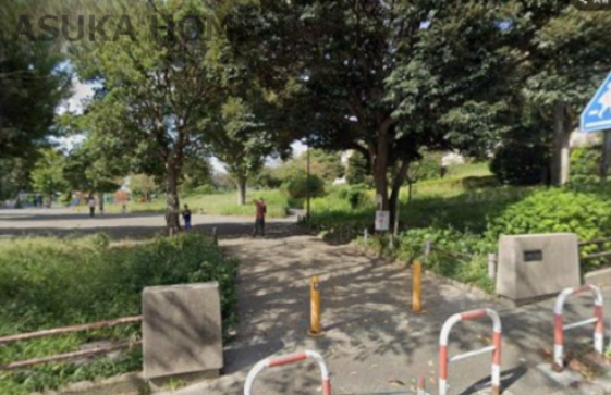 【公園】六ツ川三丁目公園まで575ｍ