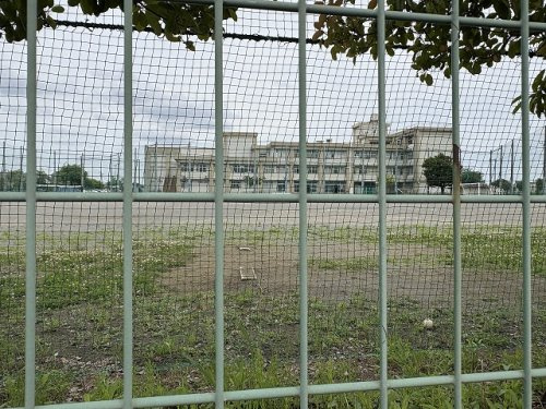 【中学校】寒川町立寒川東中学校まで830ｍ
