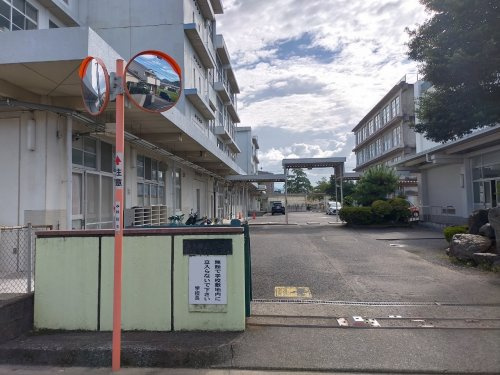 【小学校】静岡市立千代田東小学校まで834ｍ