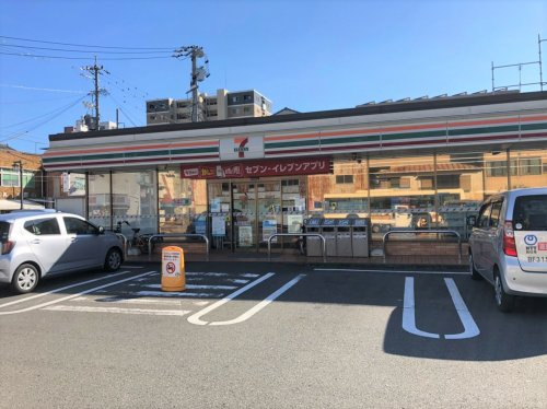 【コンビニエンスストア】セブンイレブン　清水江尻東1丁目店まで114ｍ