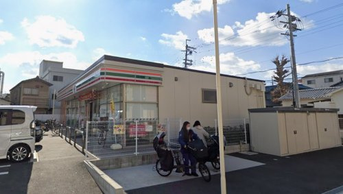 【コンビニエンスストア】セブンイレブン　東大阪稲田本町3丁目店まで940ｍ