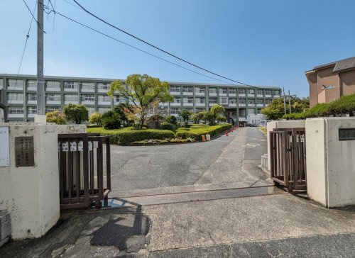 【中学校】府中緑ケ丘中学校まで1380ｍ