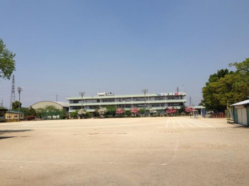 【小学校】加須市立不動岡小学校まで600ｍ