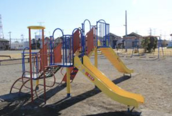【公園】新町中央広場まで519ｍ