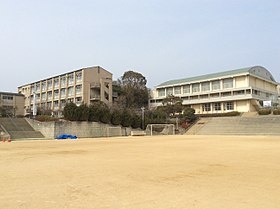 【中学校】西宮市立上ヶ原中学校まで775ｍ