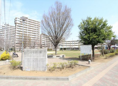 【公園】つるせ台公園まで370ｍ