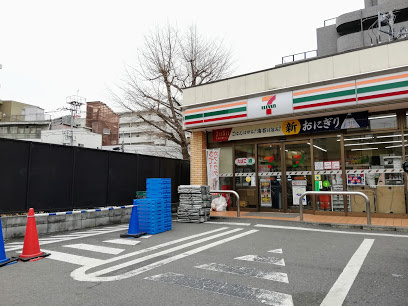 【コンビニエンスストア】セブン-イレブン　新宿下落合駅北店まで352ｍ