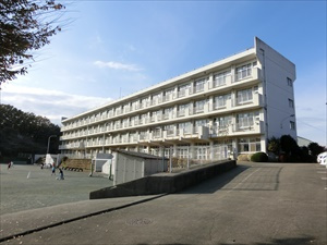 【中学校】所沢市立山口中学校まで1700ｍ