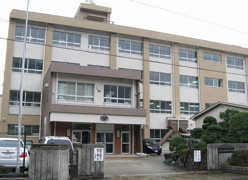 【中学校】加太中学校まで1263ｍ