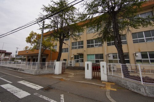 【中学校】東和中学校まで1466ｍ