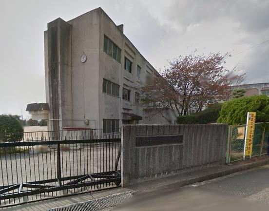【小学校】城山小学校まで780ｍ