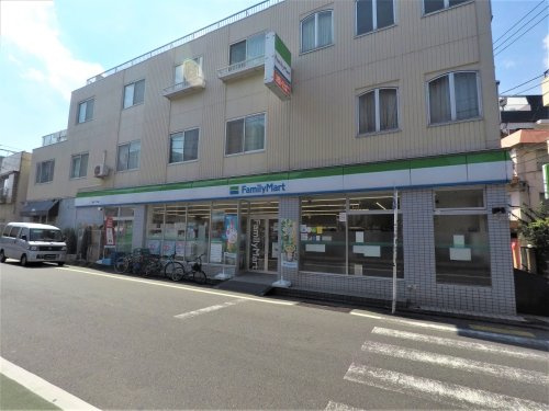 【コンビニエンスストア】ファミリーマート　池尻二丁目店まで172ｍ