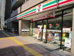 【コンビニエンスストア】セブンイレブン　文京小石川4丁目店まで300ｍ