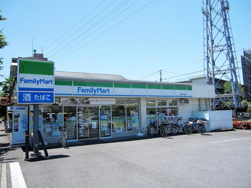 【コンビニエンスストア】ファミリーマート　葛飾亀有四丁目南店まで364ｍ