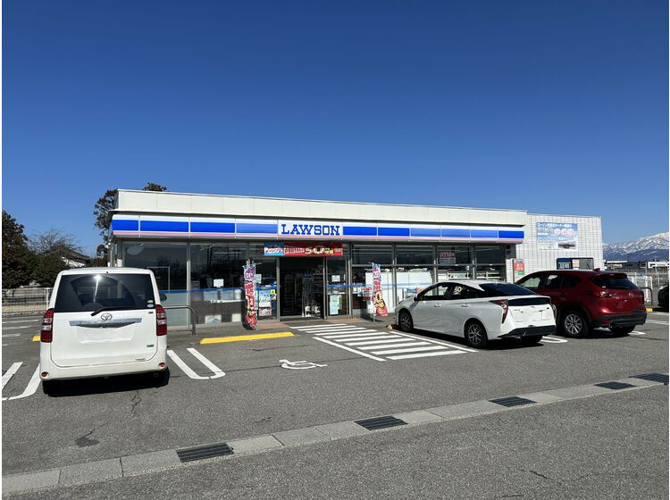 【コンビニエンスストア】ローソン　富山アルペンスタジアム前店まで840ｍ