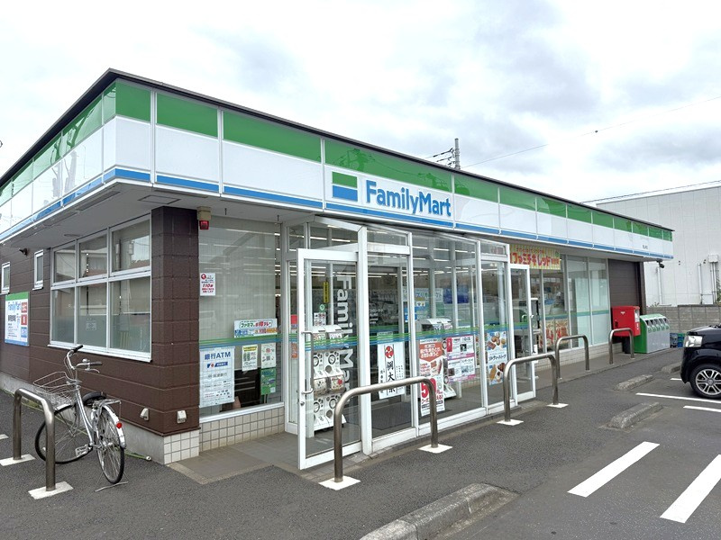 【コンビニエンスストア】ファミリーマート　境山神店まで260ｍ