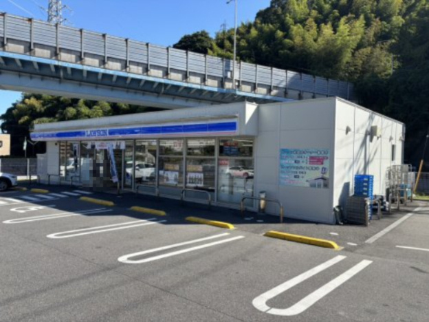 【コンビニエンスストア】ローソン　広島田方橋店まで469ｍ