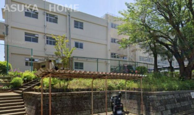 【中学校】横浜市立新井中学校桜坂分校まで1228ｍ