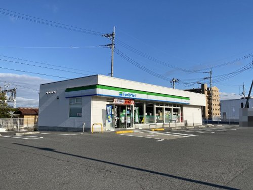 【コンビニエンスストア】ファミリーマート　西条三永一丁目店まで1588ｍ