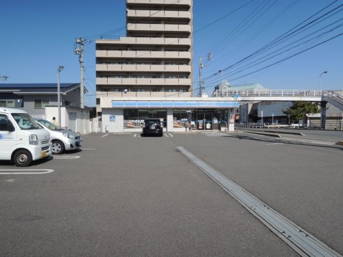 【コンビニエンスストア】ローソン松山山越1丁目店まで450ｍ