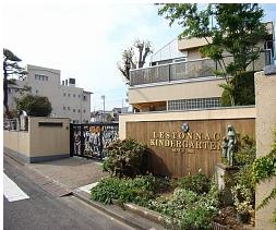 【幼稚園】レストナック幼稚園まで233ｍ