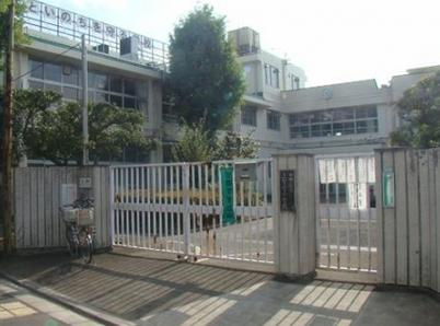 【小学校】中野区立　鷺宮小学校まで706ｍ
