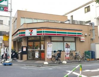 【コンビニエンスストア】セブンイレブン　荒川西尾久8丁目店まで183ｍ