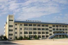【中学校】市川市立下貝塚中学校まで720ｍ