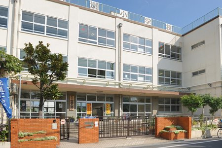 【小学校】足立区立綾瀬小学校まで1369ｍ
